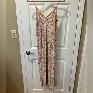 Zara Floral Maxi Dress – Size Small